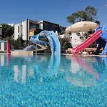 Hotel Gloria Tibi 2*
