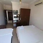 Hotel Gloria Tibi 2*