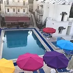 Gloria Tibi Hotel