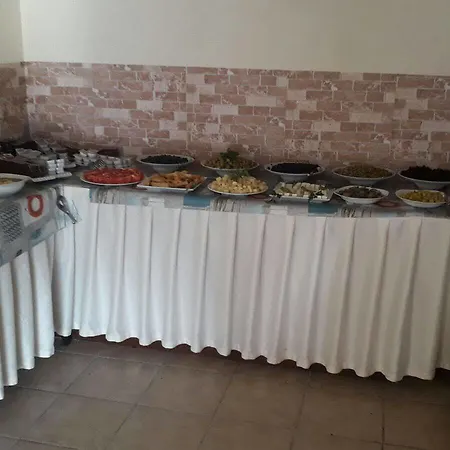 Hotel Gloria Tibi