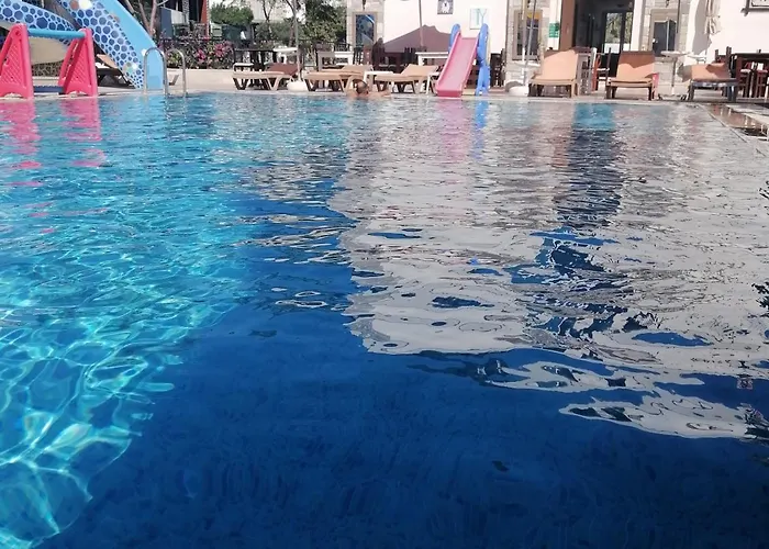 Gloria Tibi ホテル グムベット