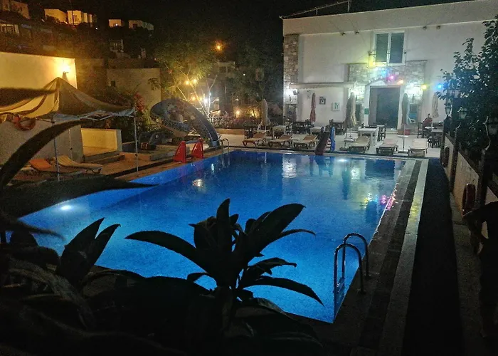 Gloria Tibi グムベット